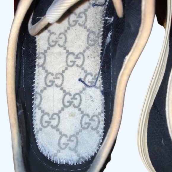 Gucci Ace Low Top Sneakers - Picture 9 of 16